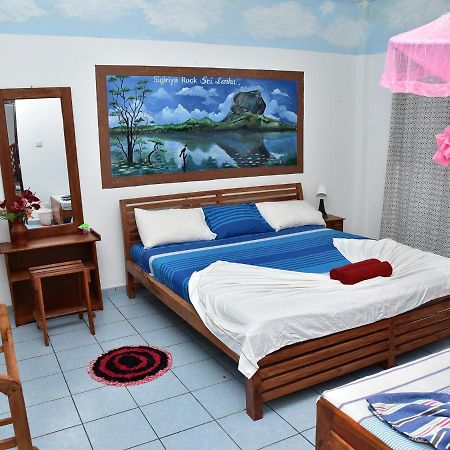 Hotel Happy Tuna هيكادوفا المظهر الخارجي الصورة