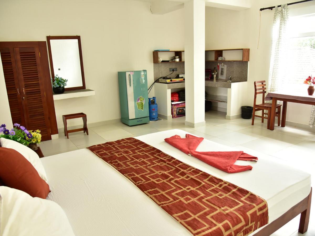 Hotel Happy Tuna هيكادوفا المظهر الخارجي الصورة